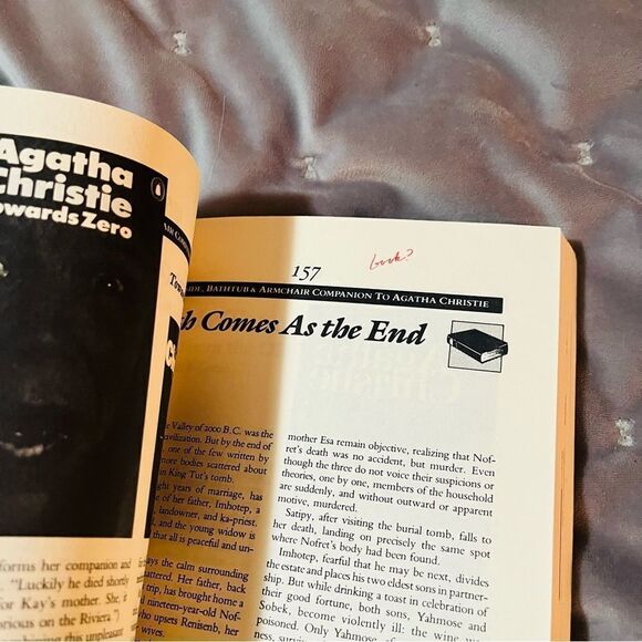 The Bedside Bathtub & Armchair Companion to Agatha Christie Book 1986 Dick Riley - Picture 5 of 11